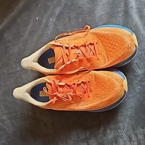 Hoka One One mens 12.5 2E